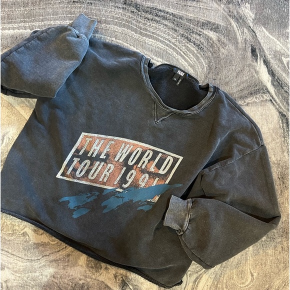 PAIGE Boutique World Tour Sweatshirt Size : M - Picture 1 of 3